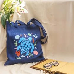 Jute Cottage Turtle Tote Bag D-258